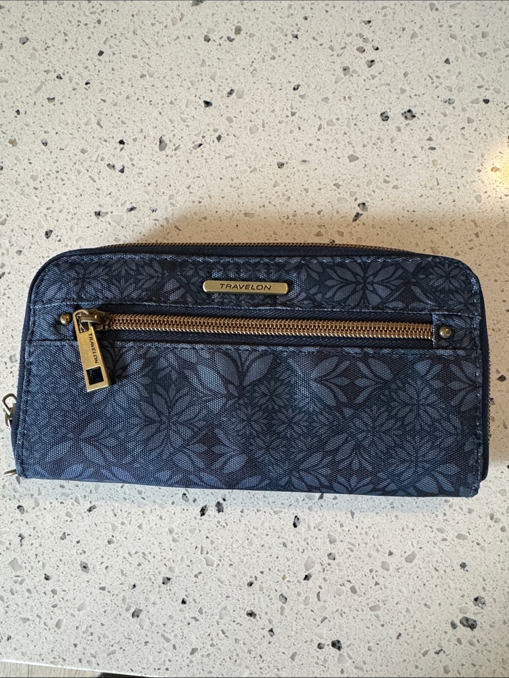 Travelon Navy Floral Zip Wallet with Antiqued Gold-Accents Teal Interior NWOT